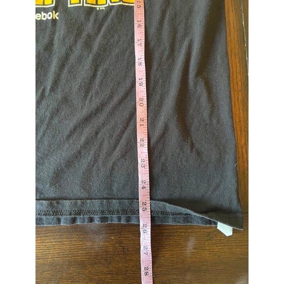 Pittsburgh Penguins 4X Champions Stanley Cup Short Sleeve Men's T-Shirt Medium - Picture 6 of 6